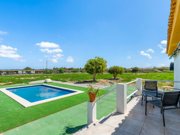 6-bedroom Villa In Los Montesinos, Spain (340 M²)