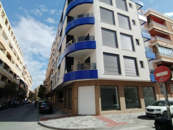 2-bedroom Apartment In Torrevieja, Spain (88 M²)