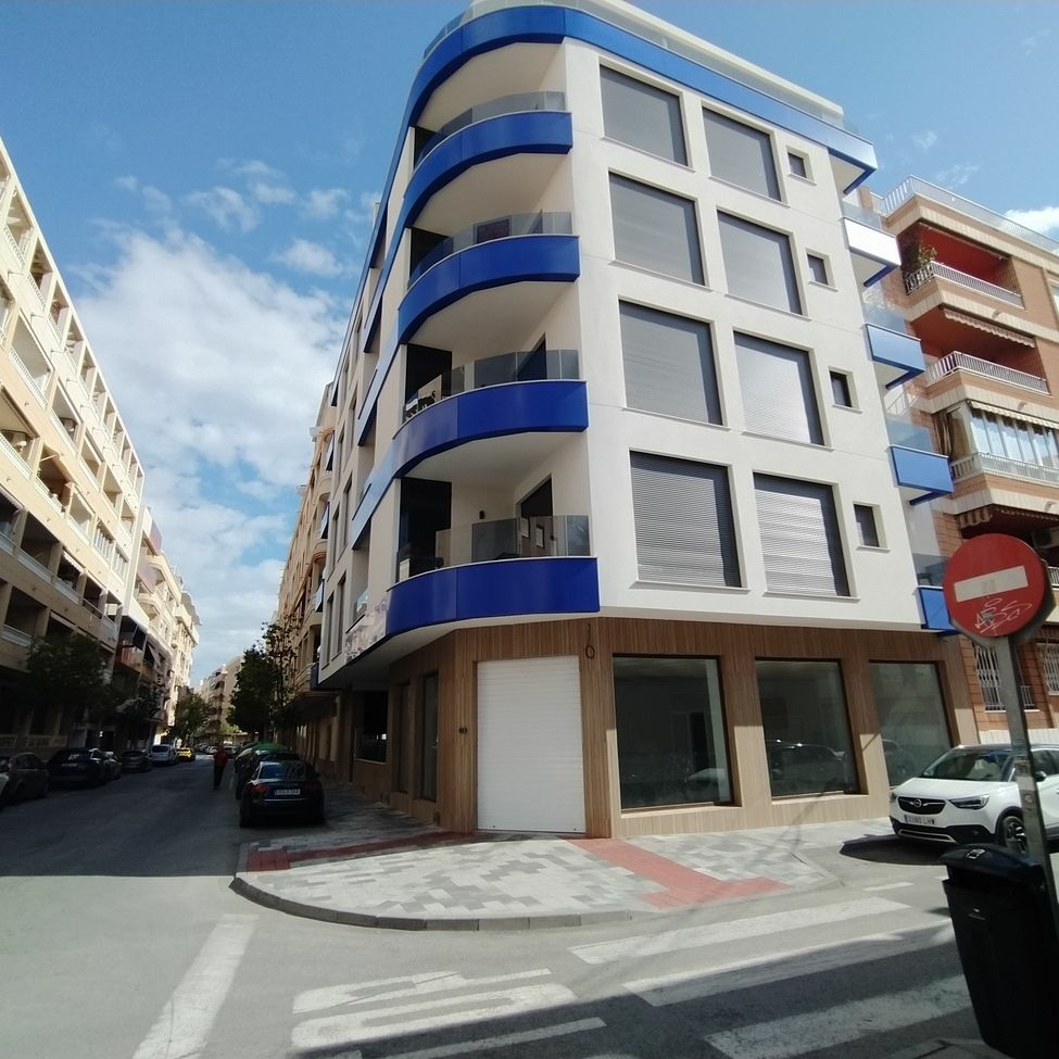2-bedroom Apartment In Torrevieja, Spain (88 M²)