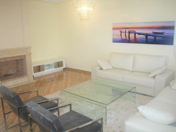 3-bedroom Villa In Torrevieja, Spain (315 M²)