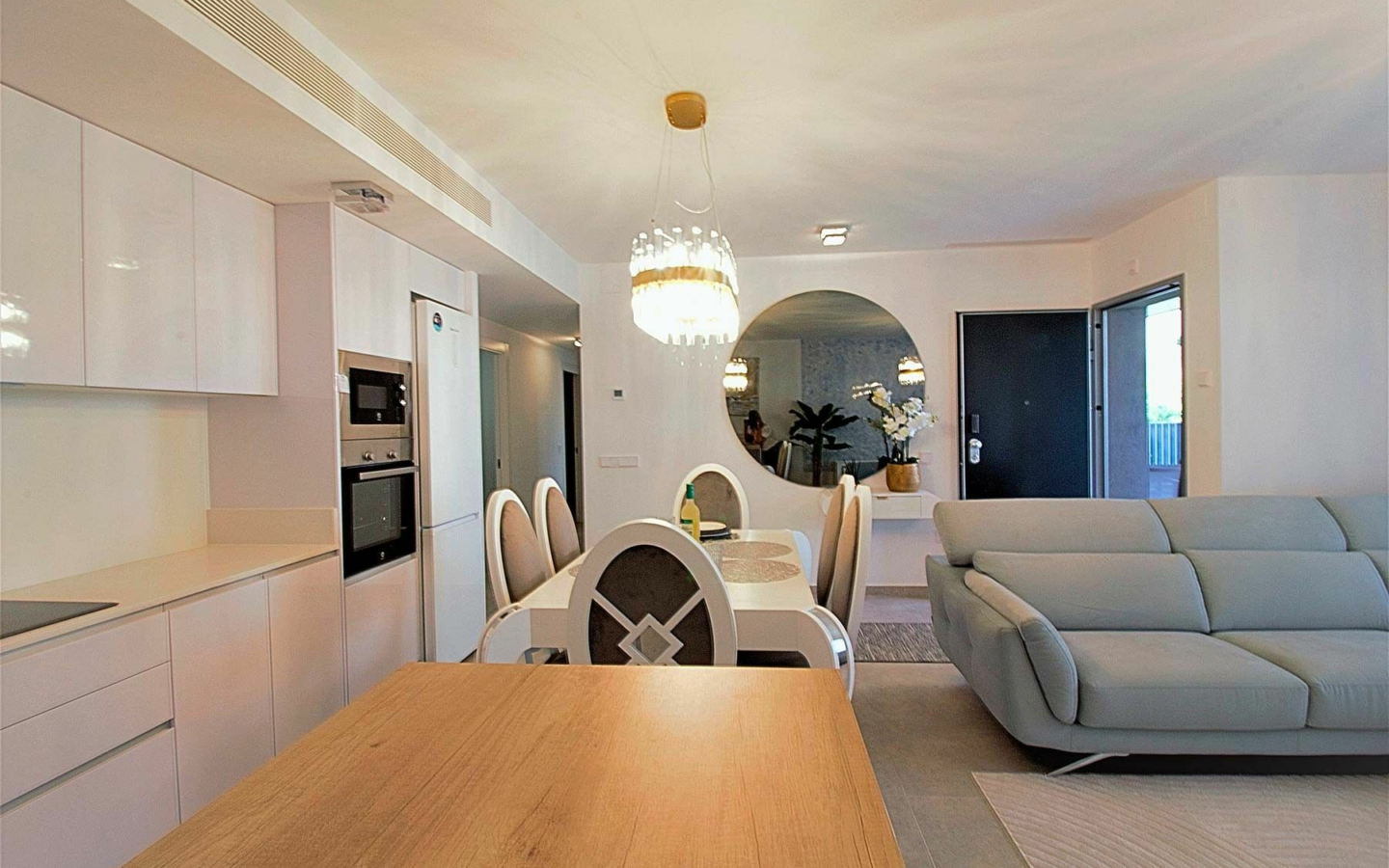 3-bedroom Apartment In Santa Pola, Spain (93 M²)