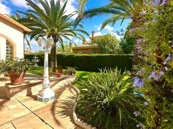 3-bedroom Villa In Cabo Roig, Spain (141 M²)