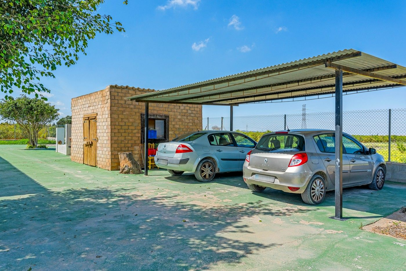 2-5-f553de 6-bedroom Villa In Los Montesinos, Spain (340 M²)