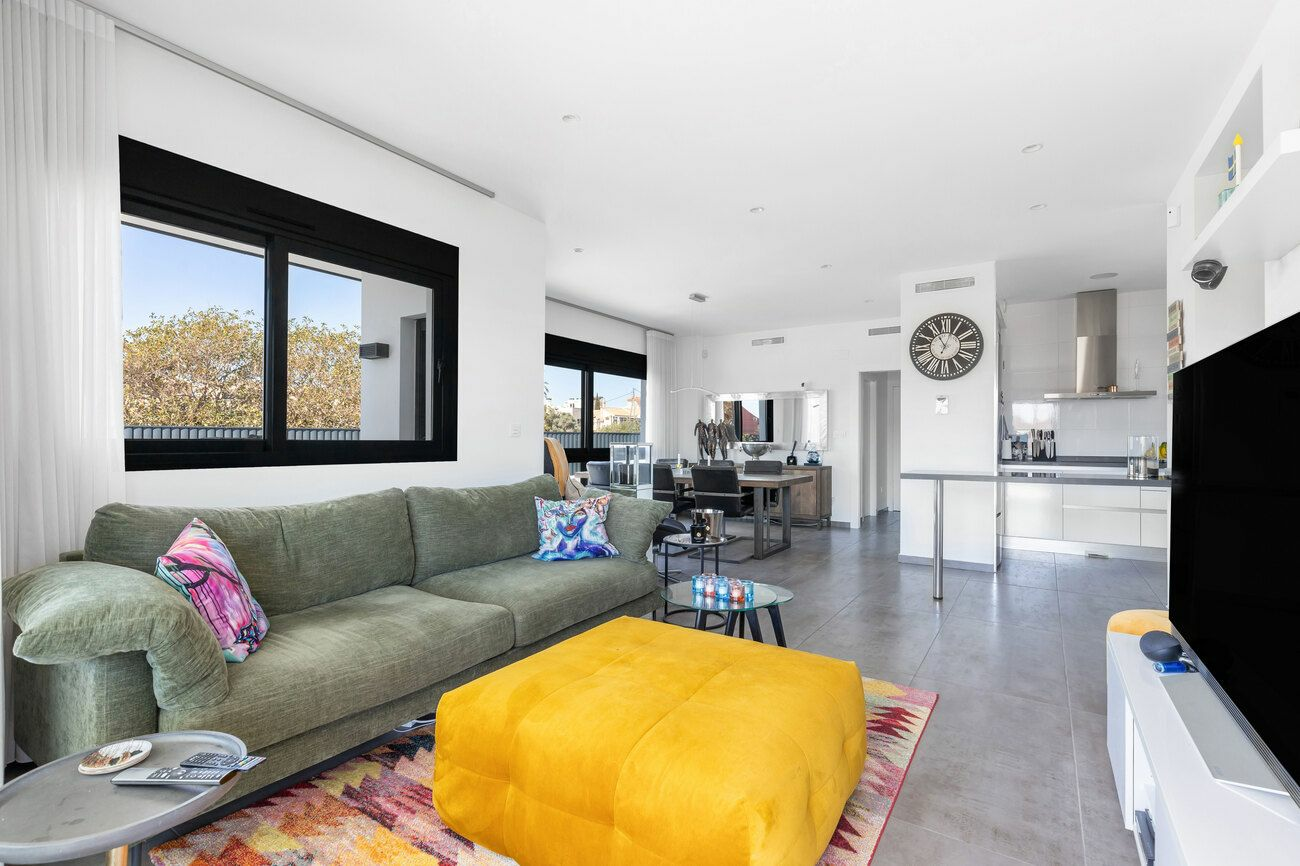 4-bedroom Villa In Torrevieja, Spain
