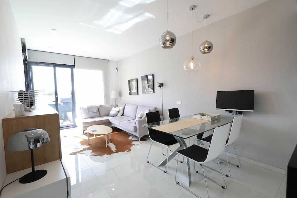 2-bedroom Apartment In Orihuela Costa, Spain (113 M²)