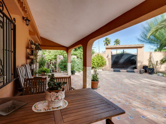 5-bedroom Villa In Torrevieja, Spain (568 M²)