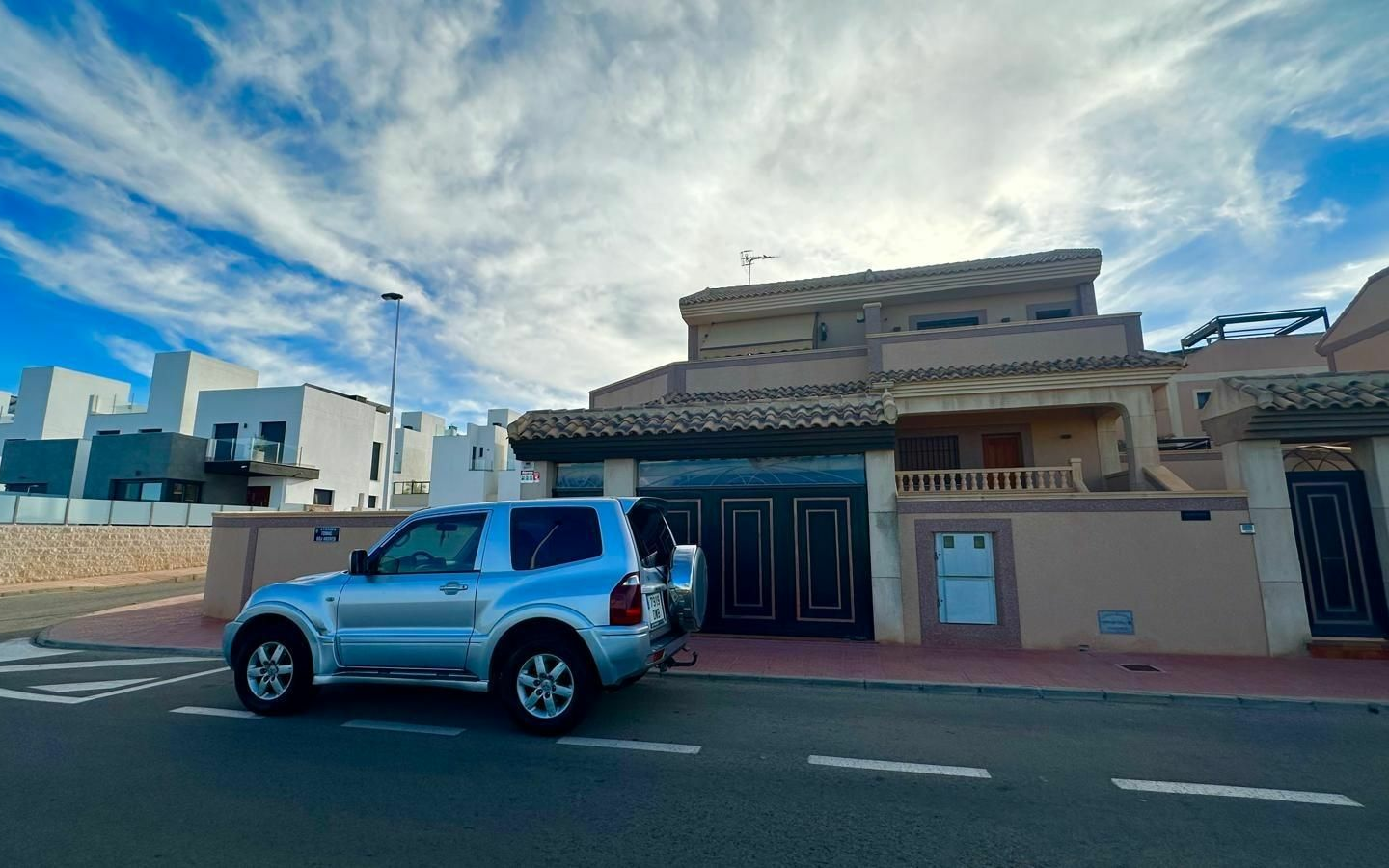 4-bedroom House In Torrevieja, Spain (260 M²)