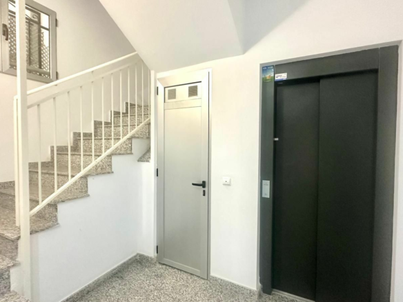 2-bedroom Apartment In Torrevieja, Spain (78 M²)