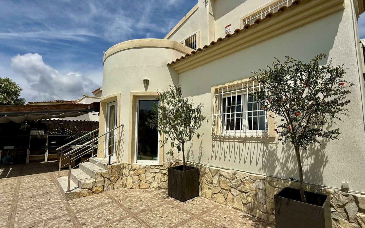 4-bedroom Villa In Orihuela Costa, Spain (137 M²)