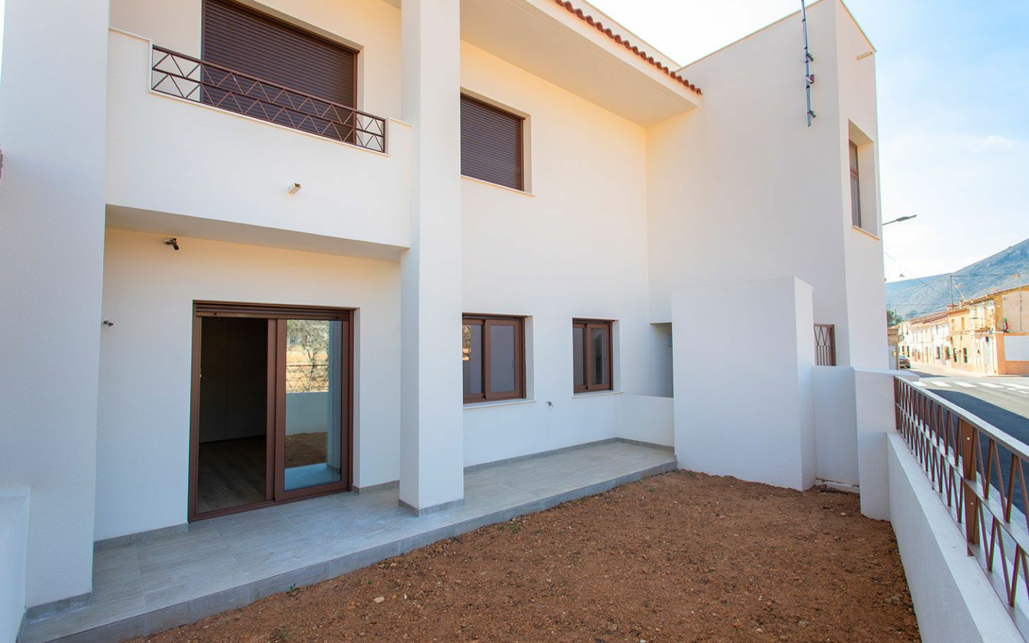 3-bedroom Country Land In Hondon De Las Nieves, Spain (120 M²)