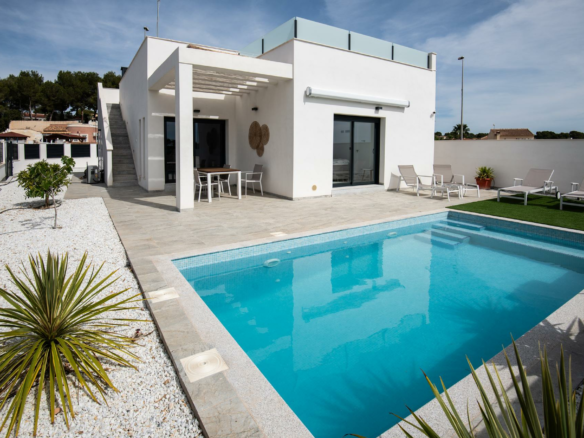 2-bedroom Villa In Pilar De La Horadada, Spain (108 M²)