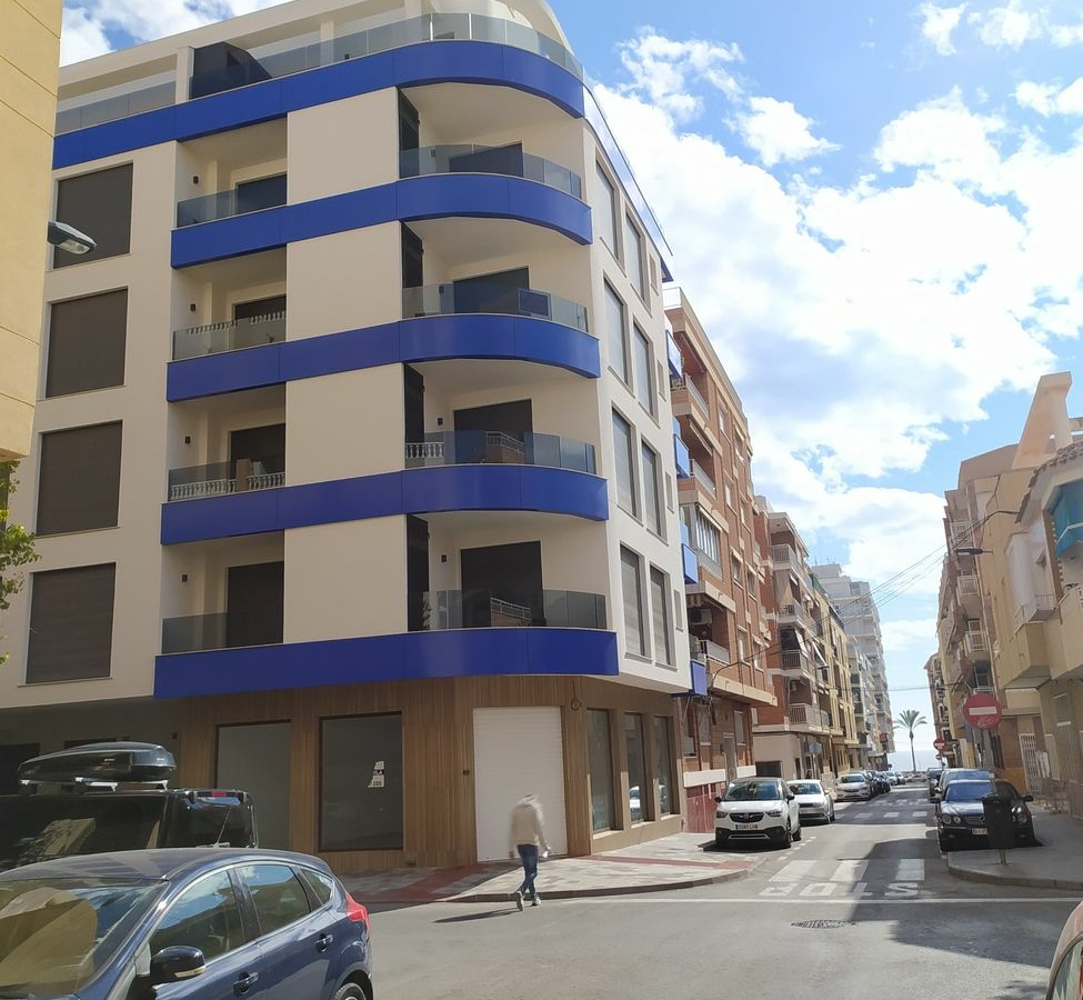 2-bedroom Apartment In Torrevieja, Spain (88 M²)