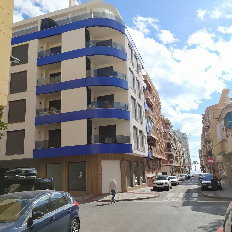 2-bedroom Apartment In Torrevieja, Spain (88 M²)