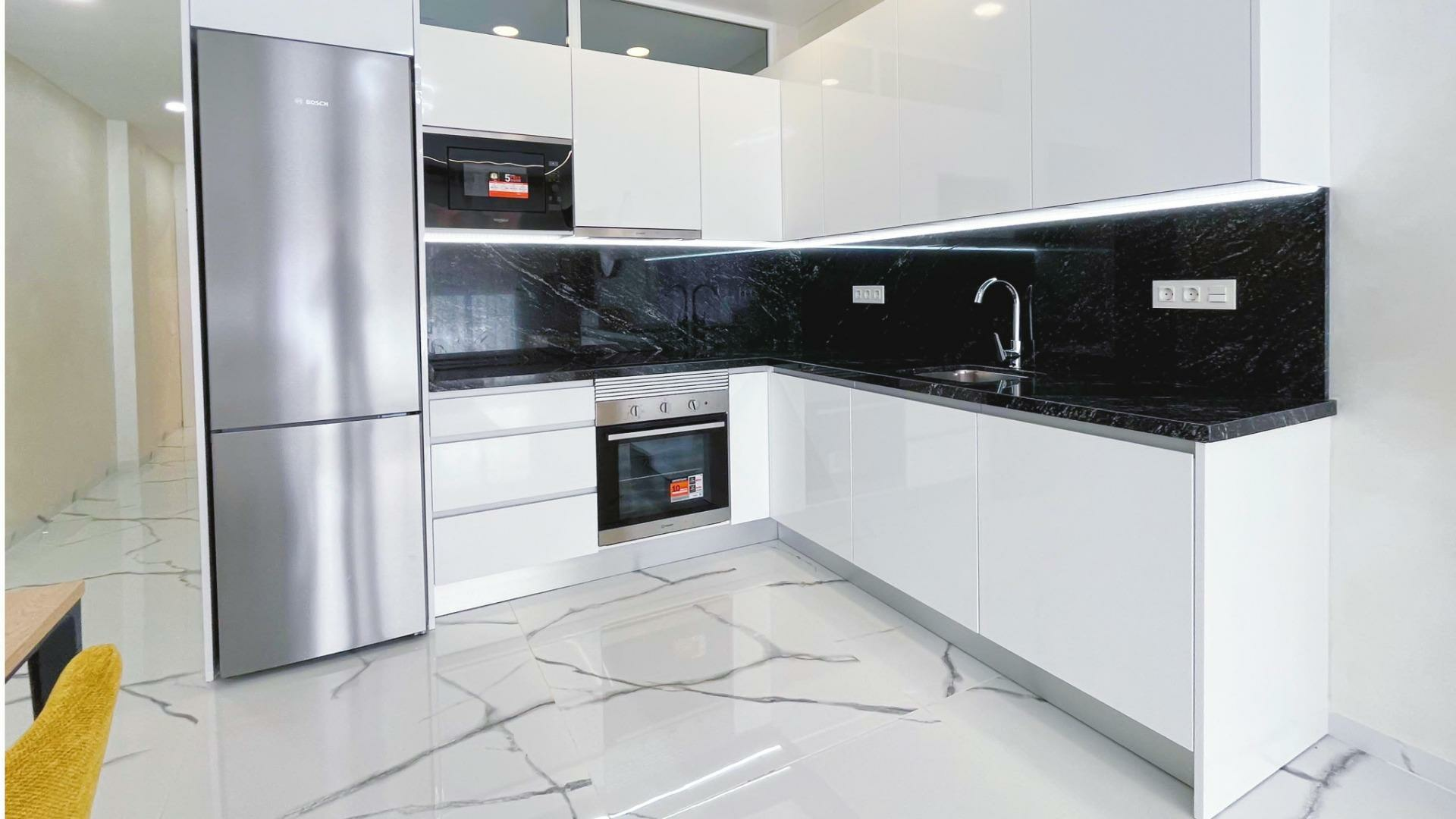 2-bedroom Apartment In Torrevieja, Spain (90 M²)
