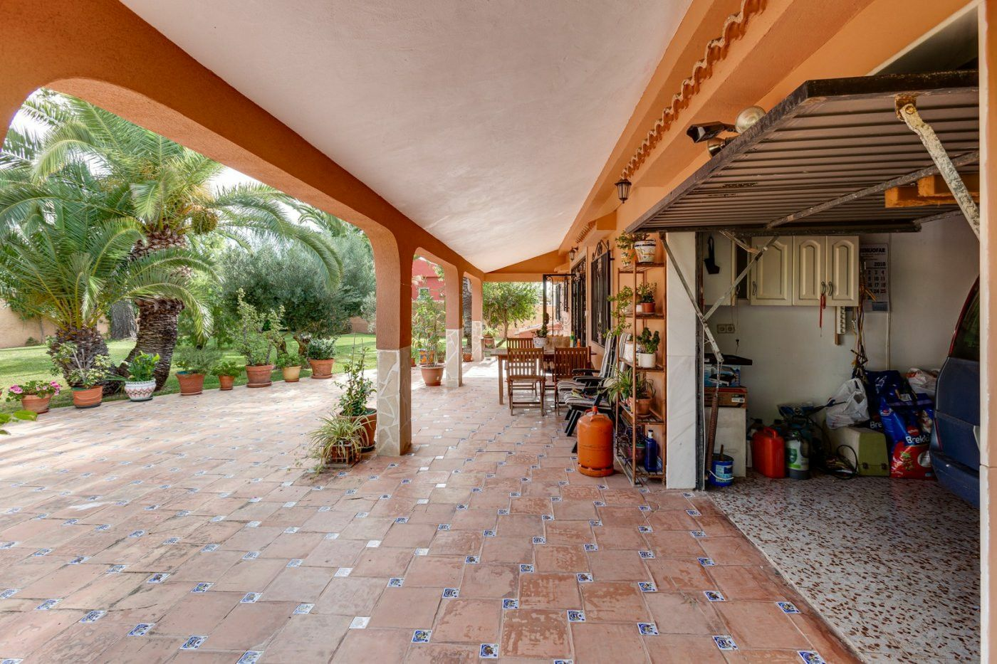 5-bedroom Villa In Torrevieja, Spain (568 M²)