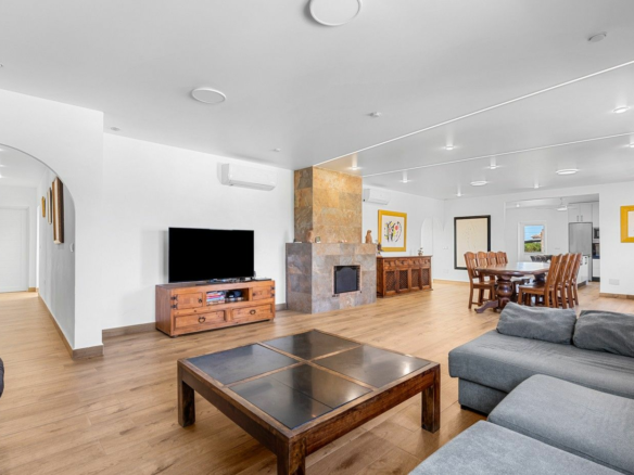 6-bedroom Villa In Los Montesinos, Spain (340 M²)