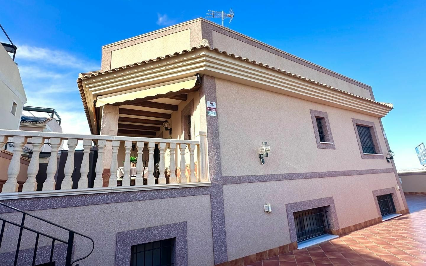 4-bedroom House In Torrevieja, Spain (260 M²)