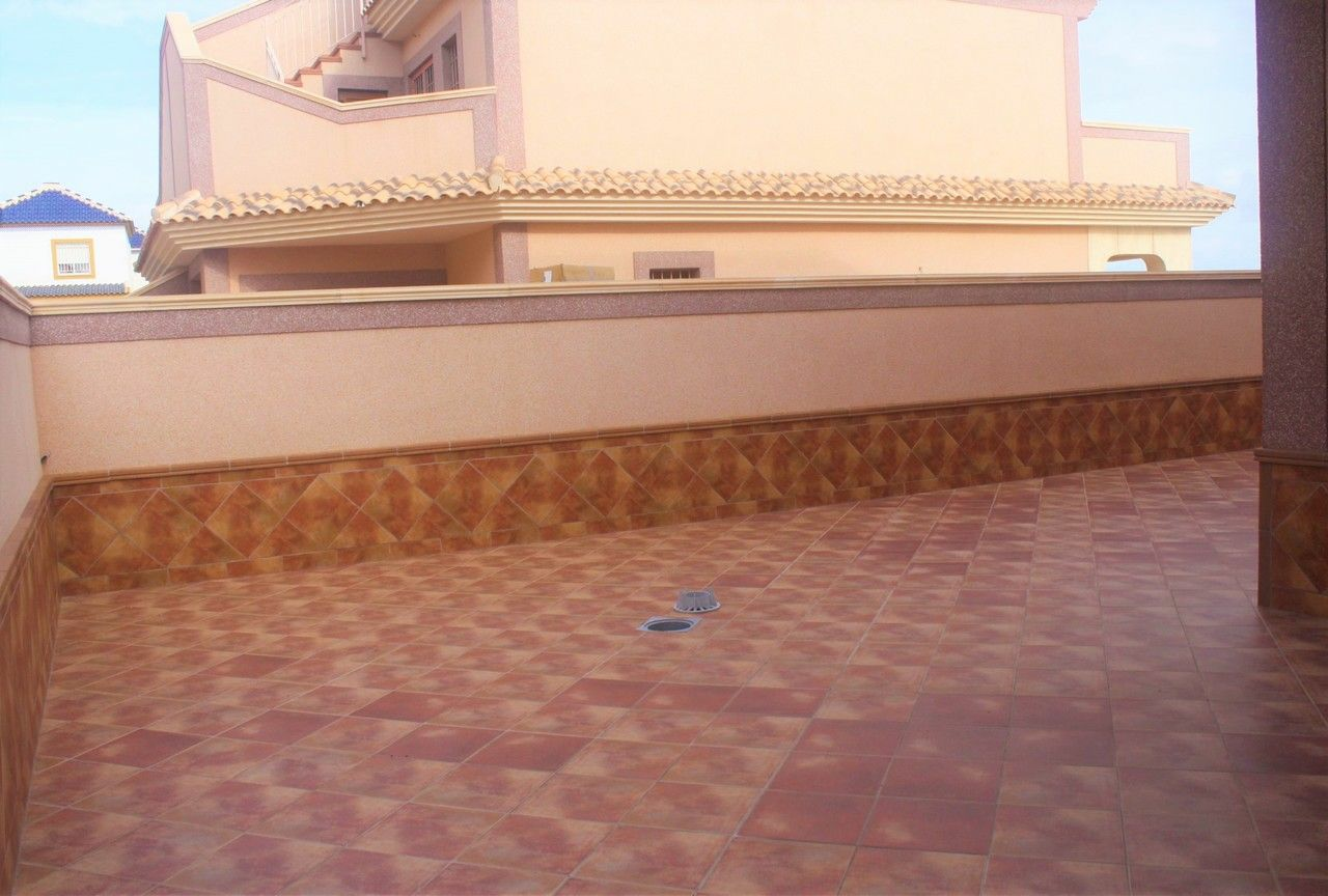 3-bedroom House In Torrevieja, Spain (225 M²)