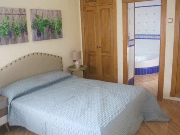 3-bedroom Villa In Torrevieja, Spain (315 M²)