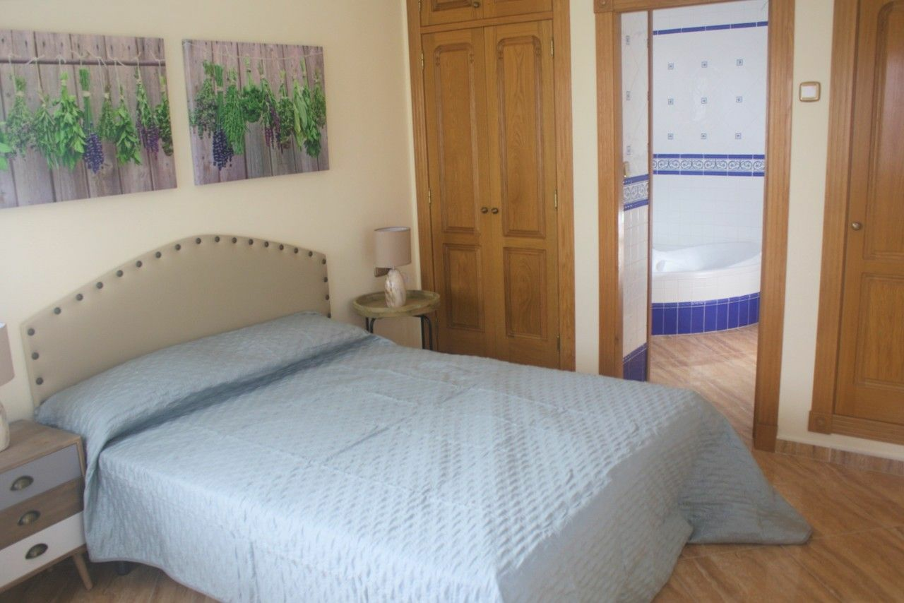 3-bedroom Villa In Torrevieja, Spain (315 M²)