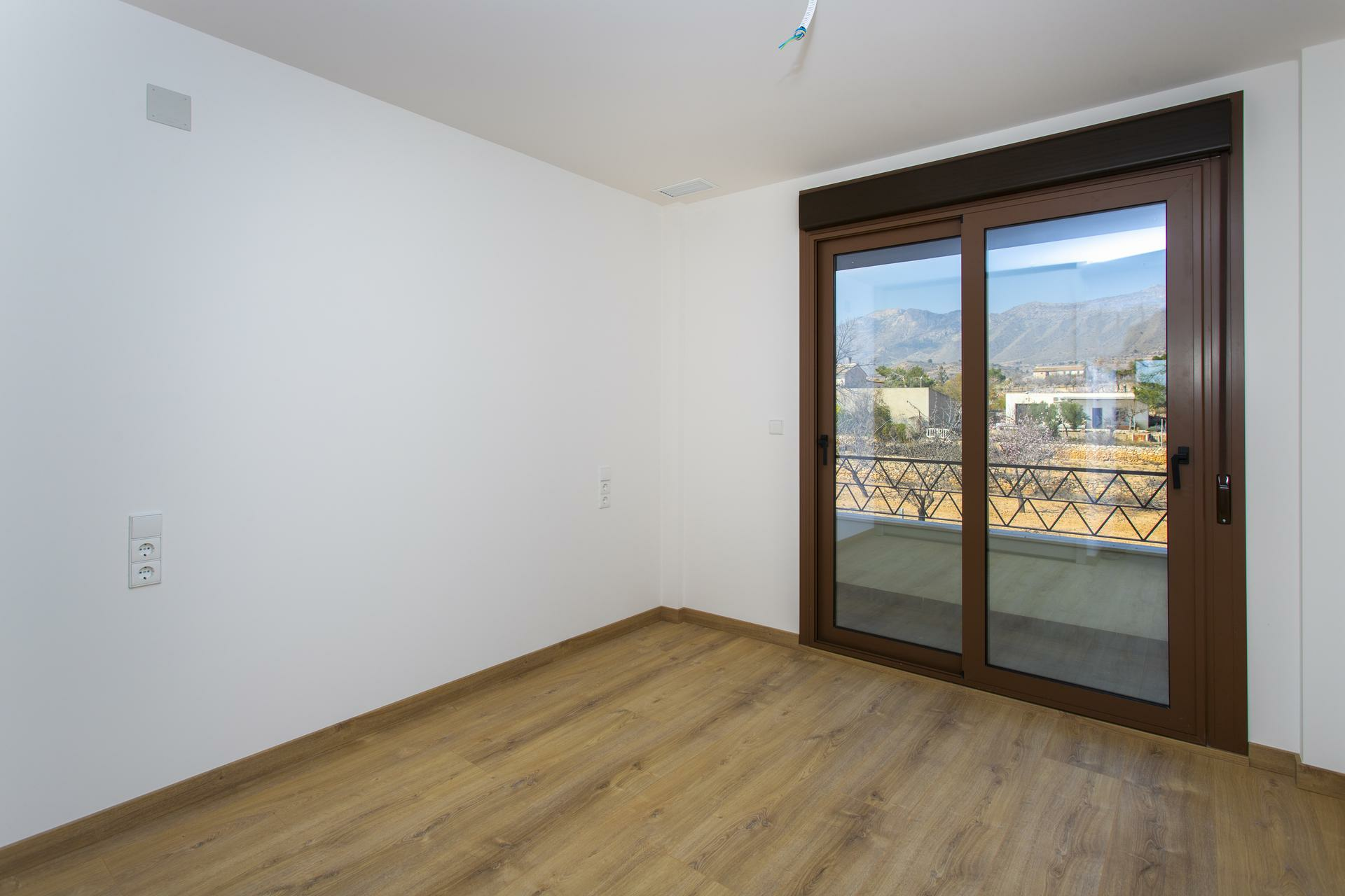 3-bedroom Country Land In Hondon De Las Nieves, Spain (120 M²)