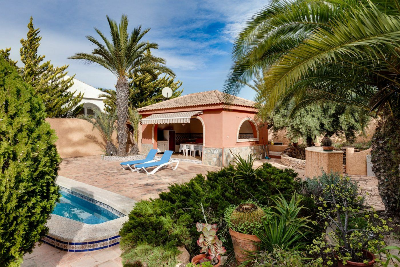 5-bedroom Villa In Torrevieja, Spain (568 M²)