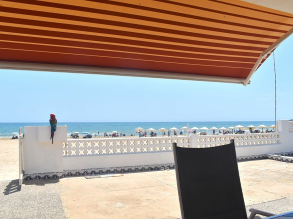 6-bedroom Villa In Guardamar Del Segura, Spain (199 M²)