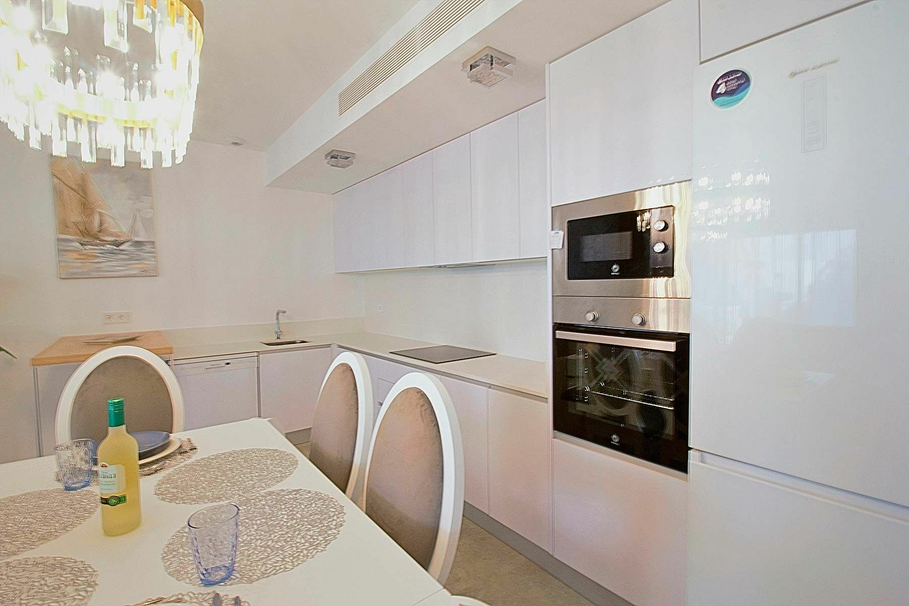 3-bedroom Apartment In Santa Pola, Spain (93 M²)