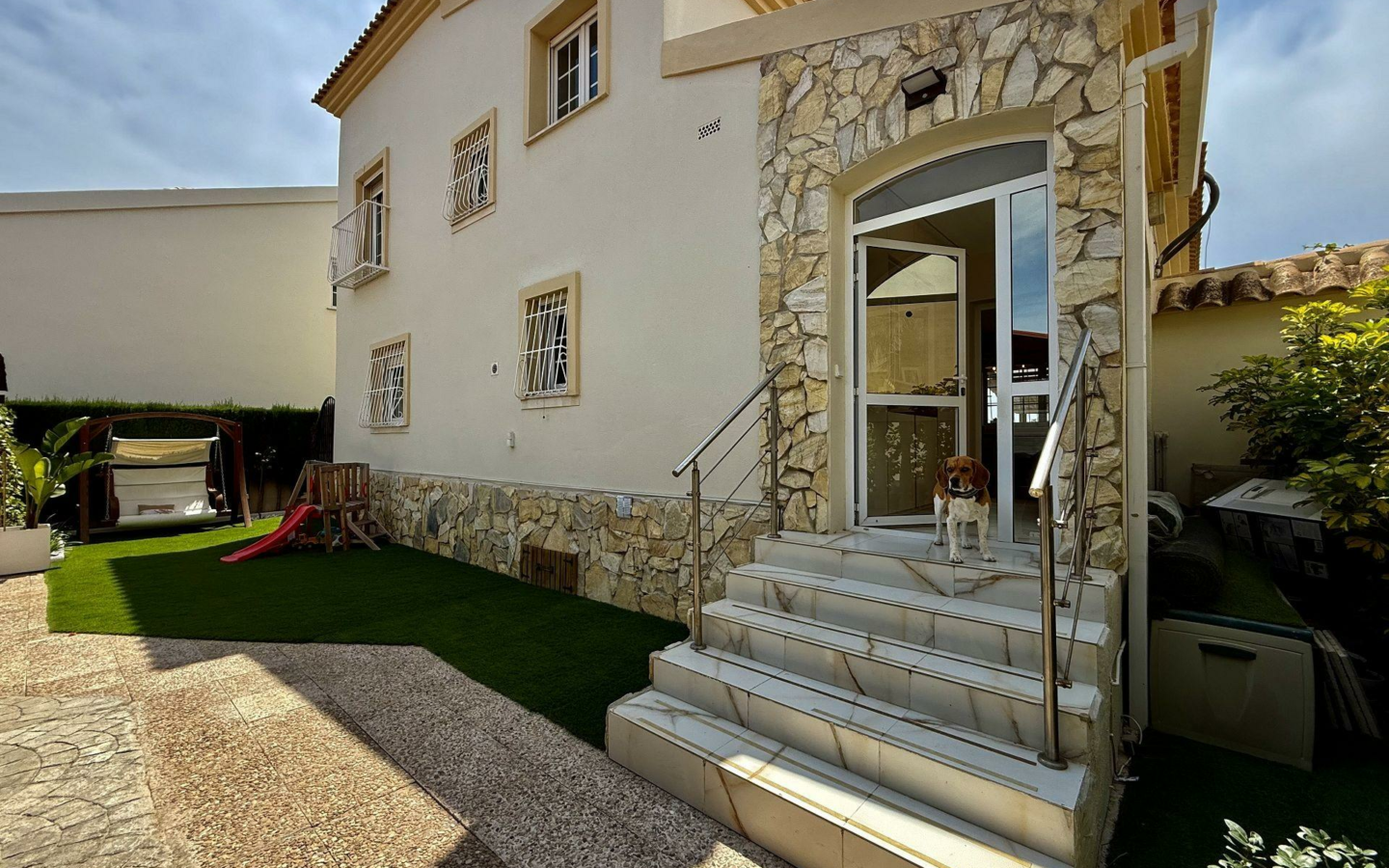 4-bedroom Villa In Orihuela Costa, Spain (137 M²)