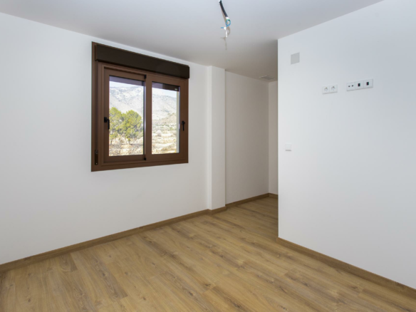 3-bedroom Country Land In Hondon De Las Nieves, Spain (120 M²)