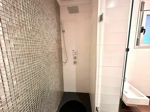 3-bedroom Apartment In Torrevieja, Spain (205 M²)