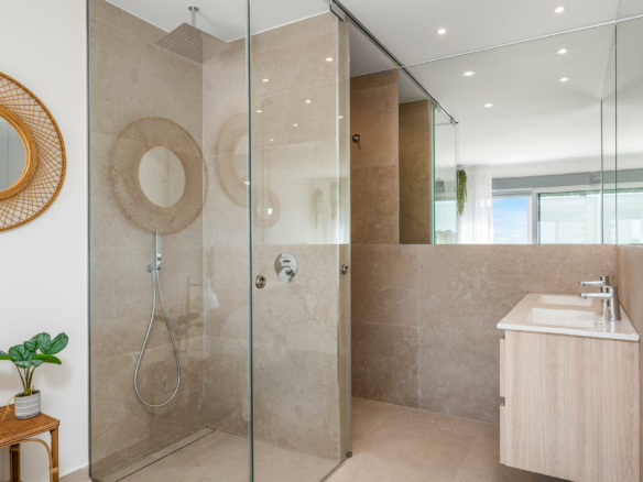 3-bedroom Bungalow In Dolores, Spain (76 M²)
