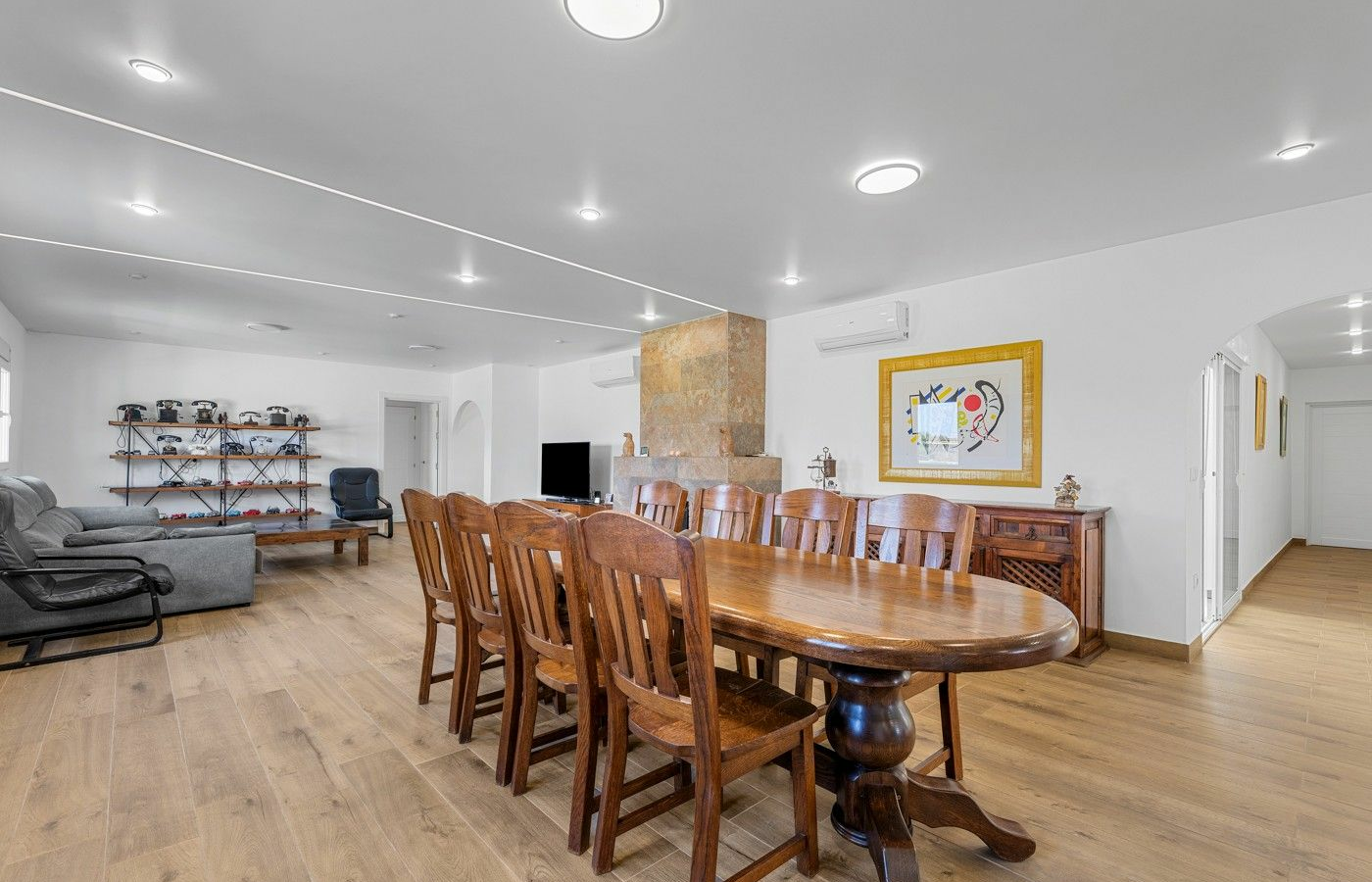 6-bedroom Villa In Los Montesinos, Spain (340 M²)