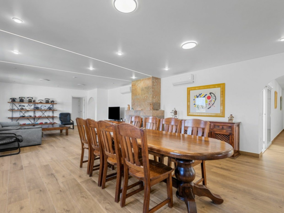6-bedroom Villa In Los Montesinos, Spain (340 M²)