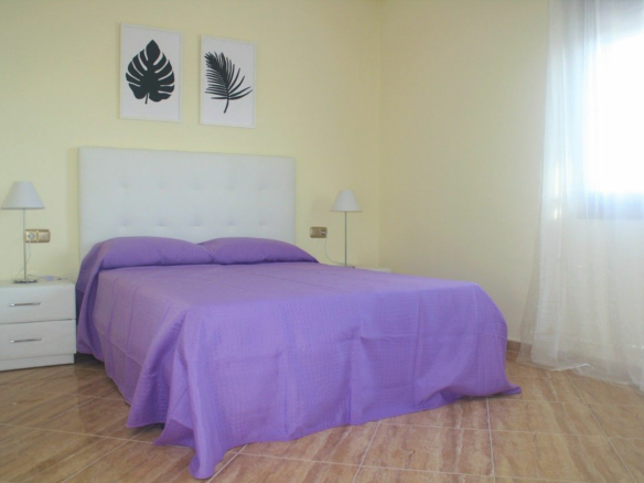 3-bedroom Villa In Torrevieja, Spain (315 M²)