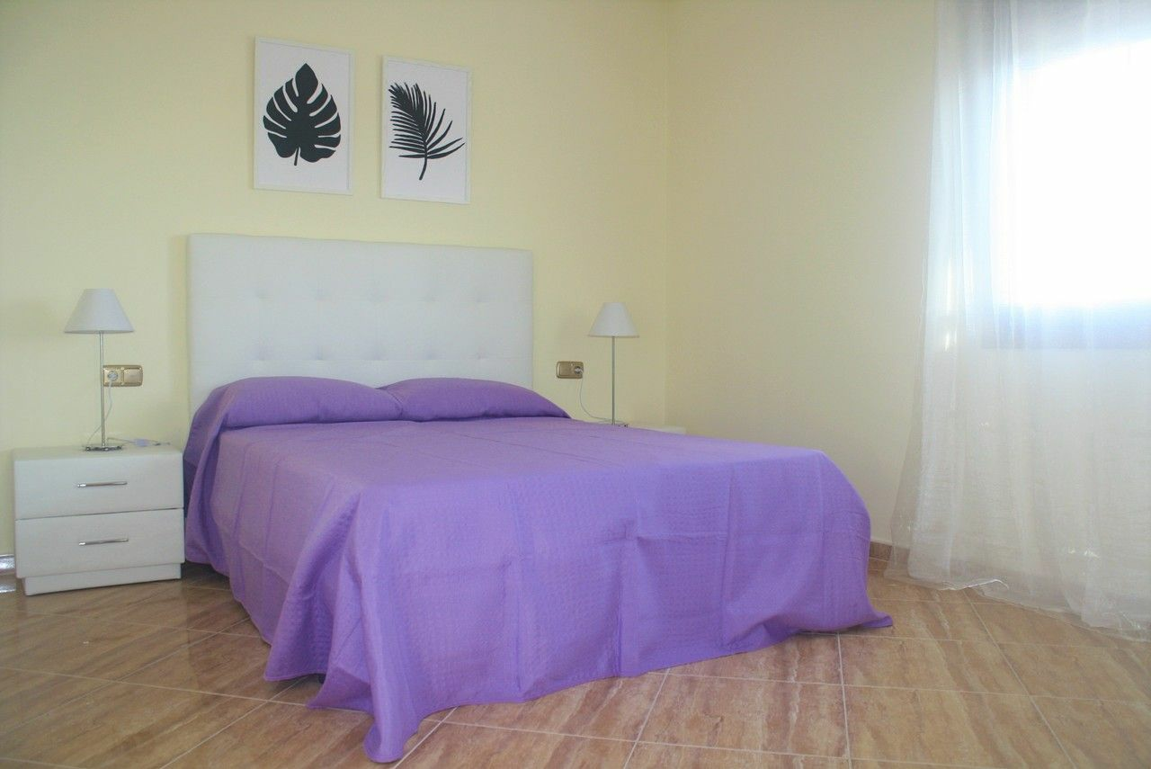 3-bedroom Villa In Torrevieja, Spain (315 M²)