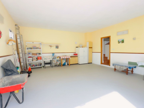 4-bedroom Villa In La Nucía, Spain (320 M²)
