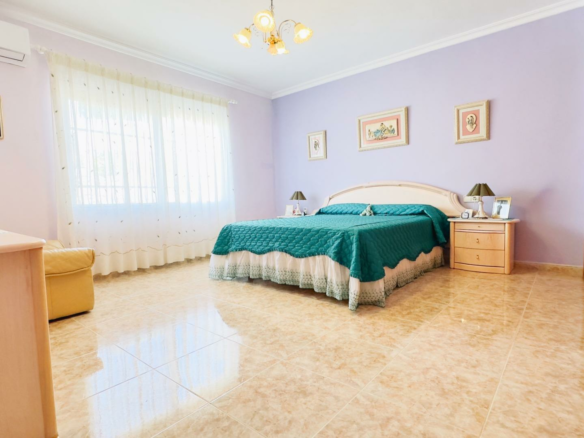 4-bedroom Villa In La Nucía, Spain (320 M²)