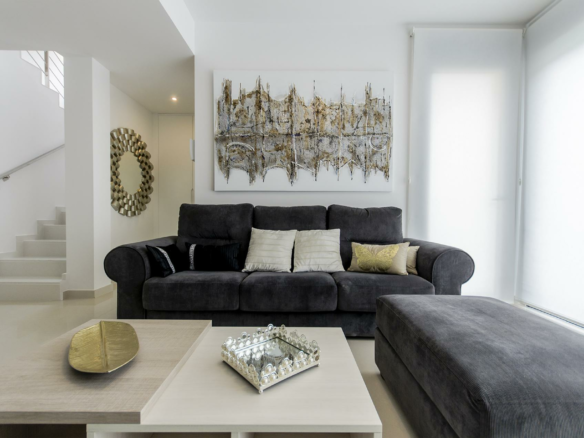 4-bedroom Villa In San Miguel De Salinas, Spain (135 M²)