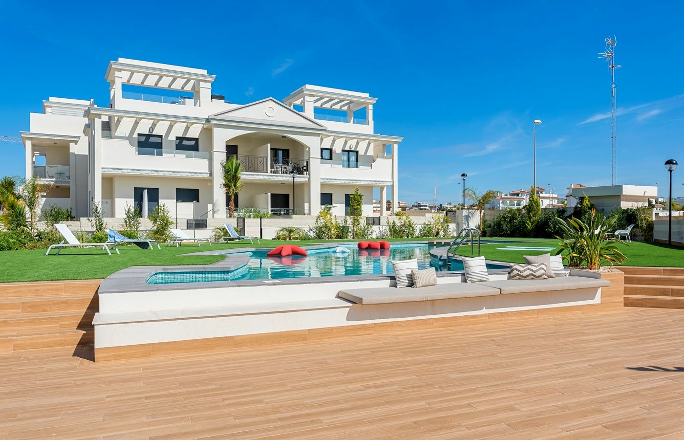 3-bedroom Apartment In Rojales, Spain (107 M²)