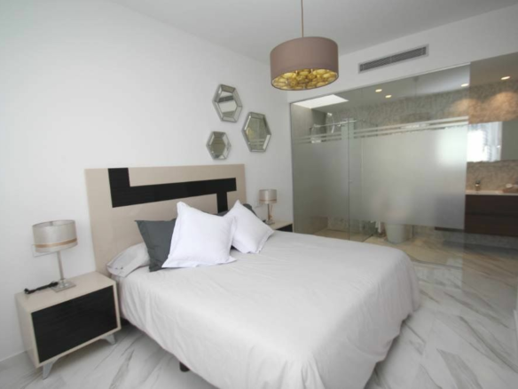 4-bedroom Villa In San Miguel De Salinas, Spain (197 M²)
