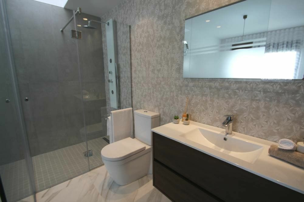 4-bedroom Villa In San Miguel De Salinas, Spain (135 M²)
