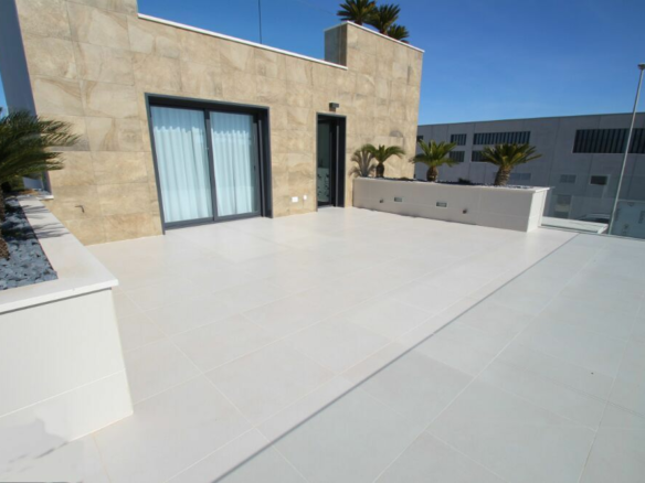 4-bedroom Villa In San Miguel De Salinas, Spain (197 M²)