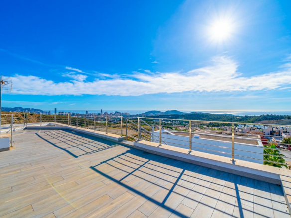 4-bedroom Terraced House In Finestrat, Spain (570 M²)