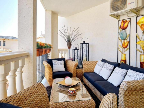 3-bedroom Apartment In Orihuela Costa, Spain (100 M²)