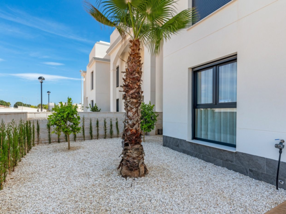 3-bedroom Apartment In Rojales, Spain (107 M²)