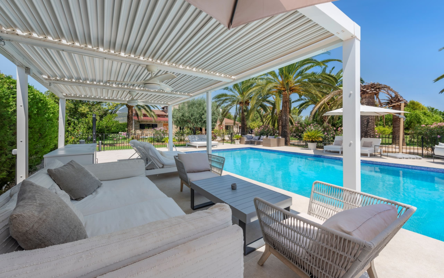 8-bedroom Finca In Binissalem, Spain (472 M²)