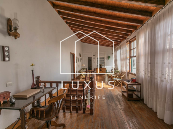 6-bedroom Villa In Tacoronte, Spain (734 M²)