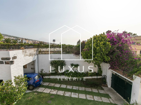 6-bedroom Villa In Tacoronte, Spain (734 M²)