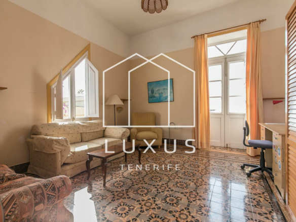 6-bedroom Villa In Tacoronte, Spain (734 M²)